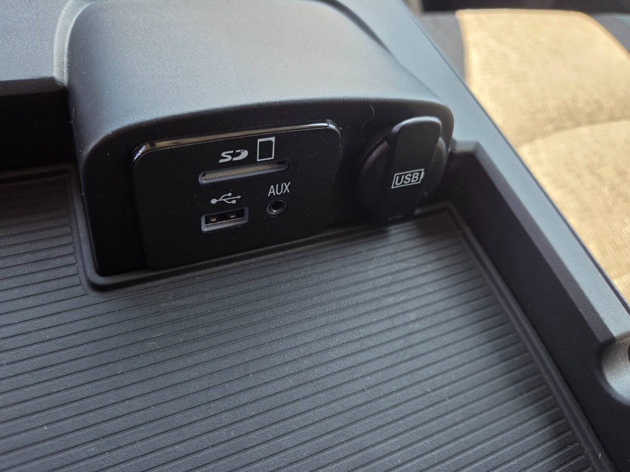 Used 2015 RAM 1500 Big Horn AWD/4WD image 34