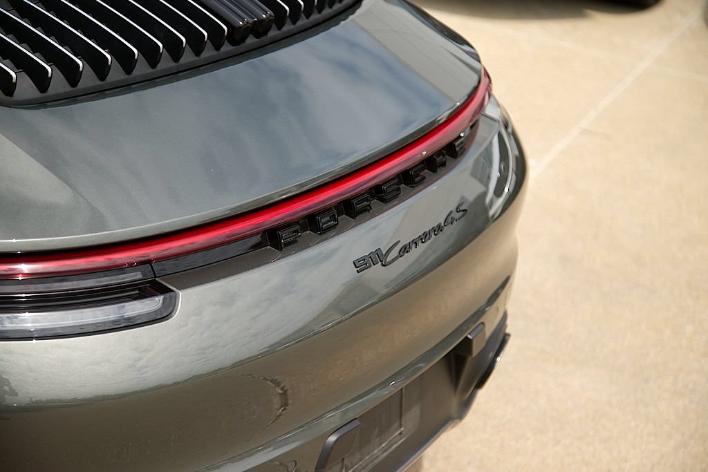 Used 2022 Porsche 911 Carrera 4S AWD/4WD image 16