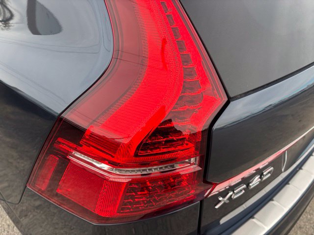 Used 2020 Volvo XC60 T6 Momentum w/ Protection Package Premier AWD/4WD image 23