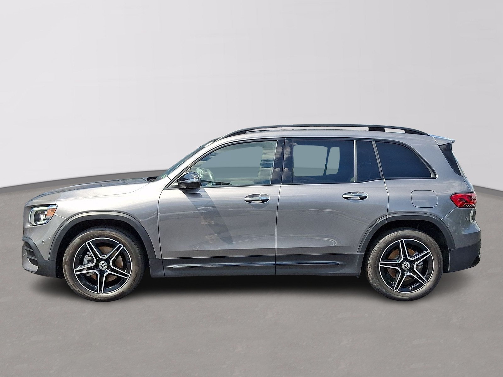 Certified 2023 Mercedes-Benz GLB 250 4MATIC image 7
