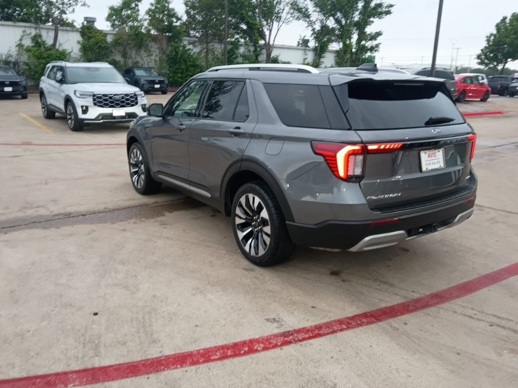 Used 2025 Ford Explorer Platinum w/ LUX Leather Package image 12