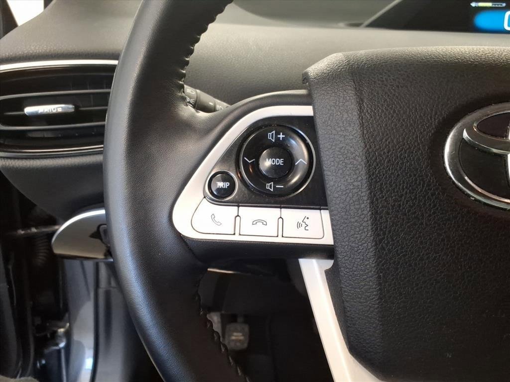 Used 2019 Toyota Prius Prime Advanced image 14