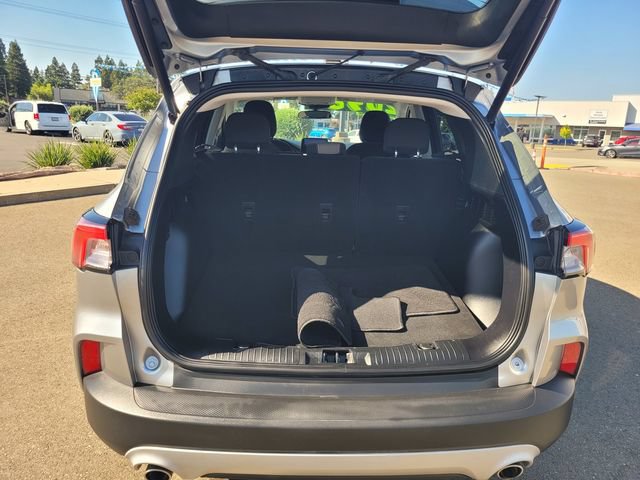 Used 2022 Ford Escape SE w/ Convenience Package FWD image 11