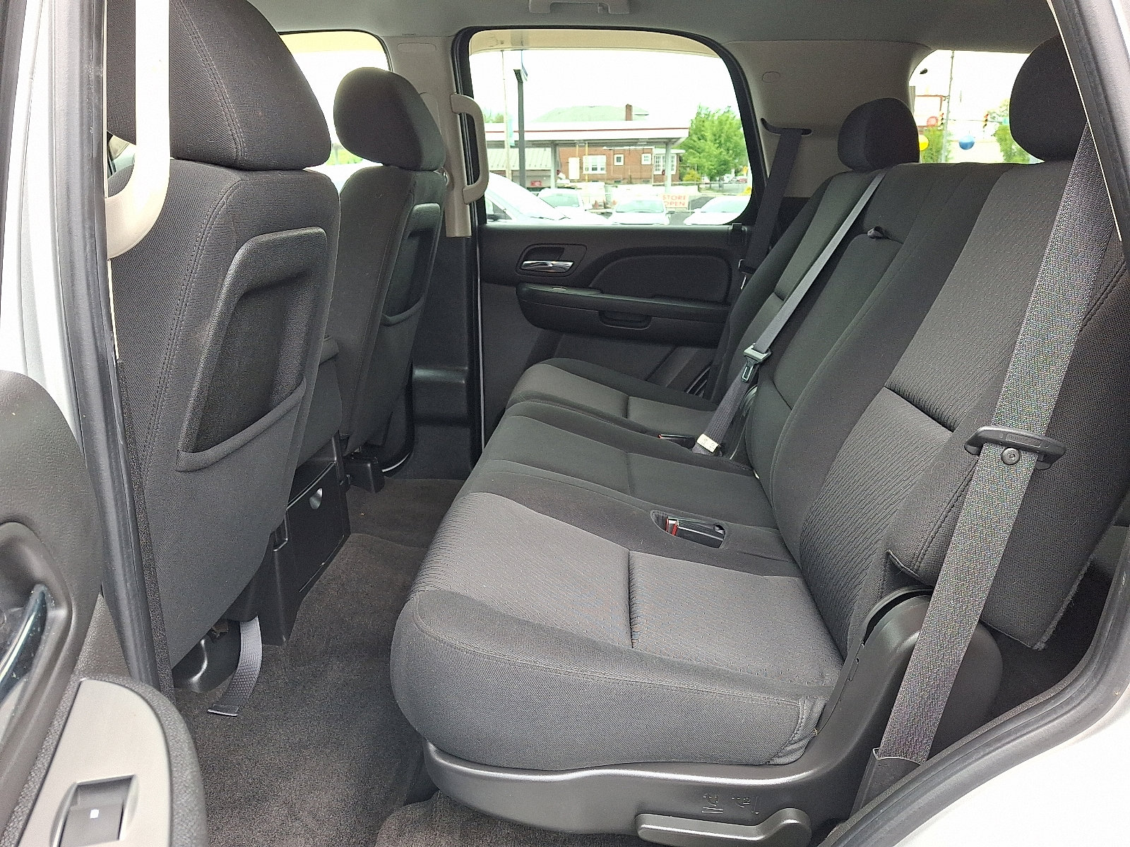 Used 2010 Chevrolet Tahoe LS w/ Convenience Package AWD/4WD image 11