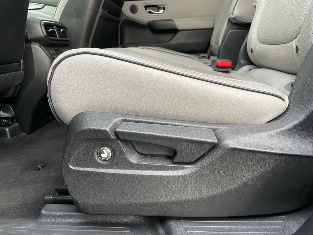 Certified 2023 Honda Pilot Elite image 43