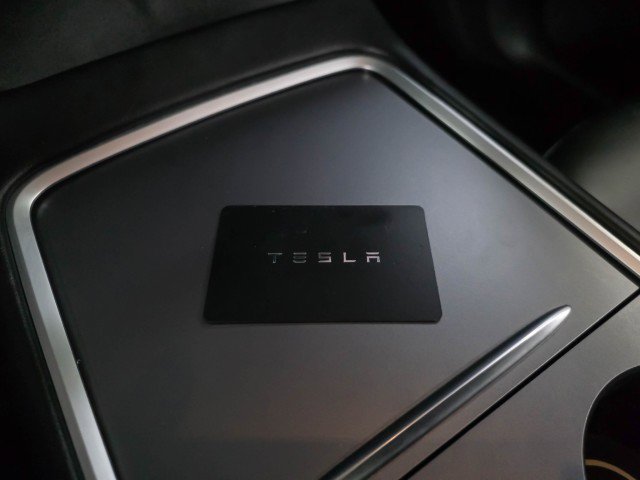 Used 2024 Tesla Model Y Long Range image 39
