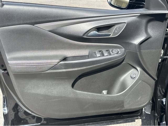 Certified 2024 Buick Envista Avenir image 5