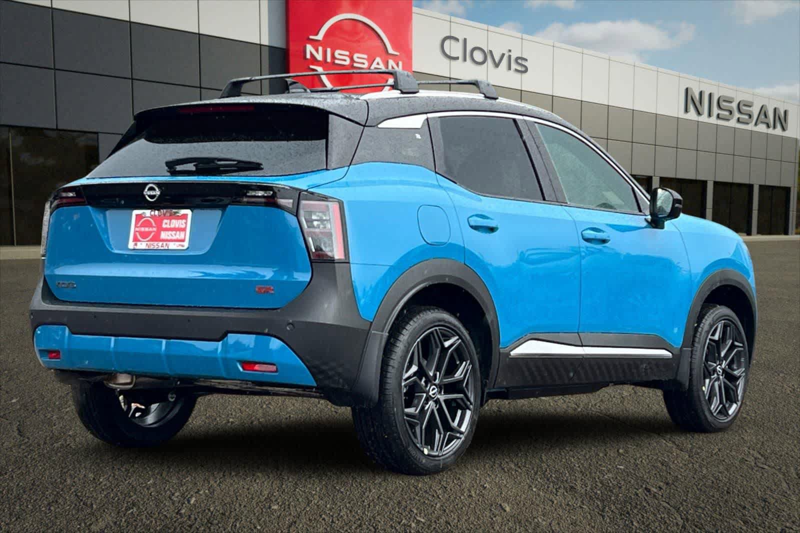 New 2026 Nissan Kicks SR image 3