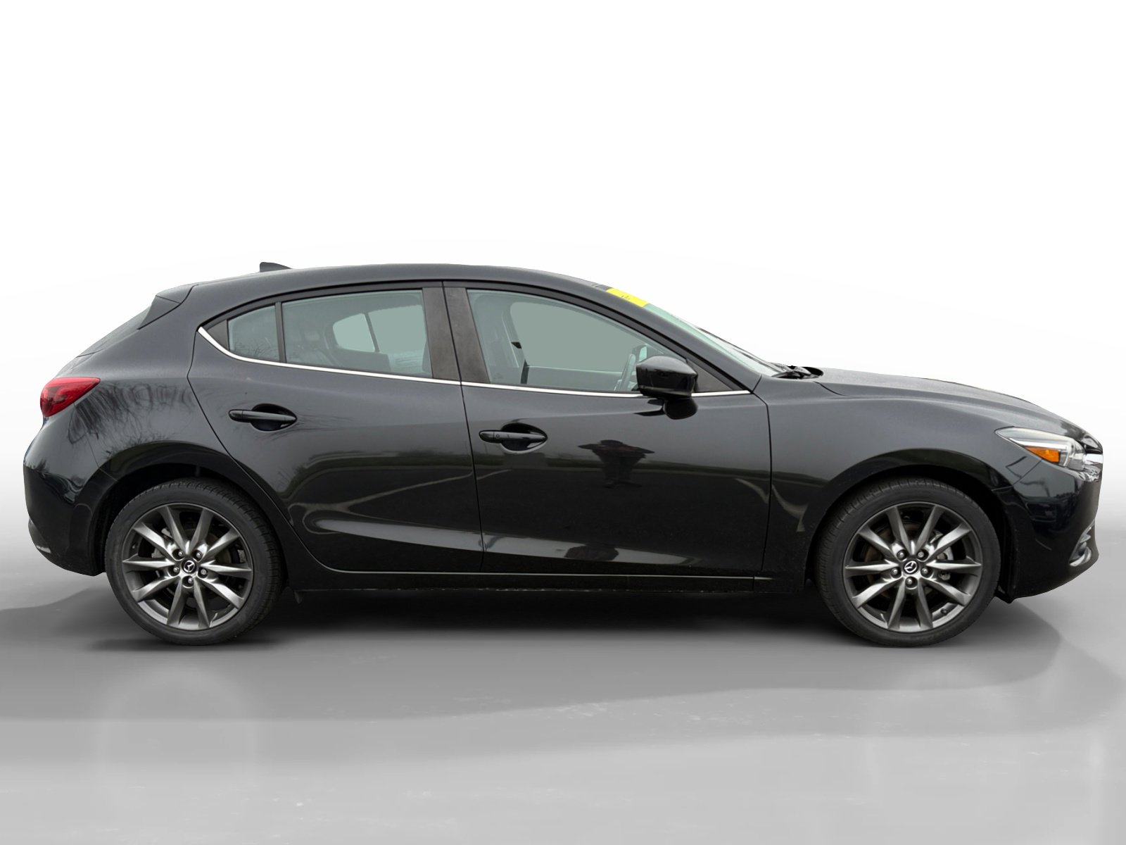 Used 2018 MAZDA MAZDA3 Grand Touring image 6