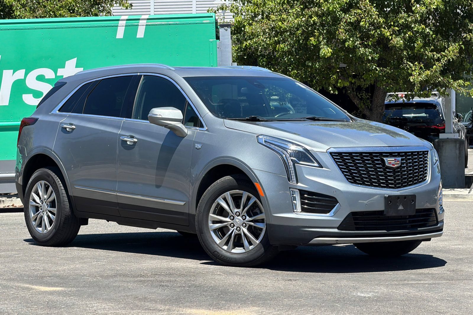 Used 2023 Cadillac XT5 Premium Luxury FWD image 2