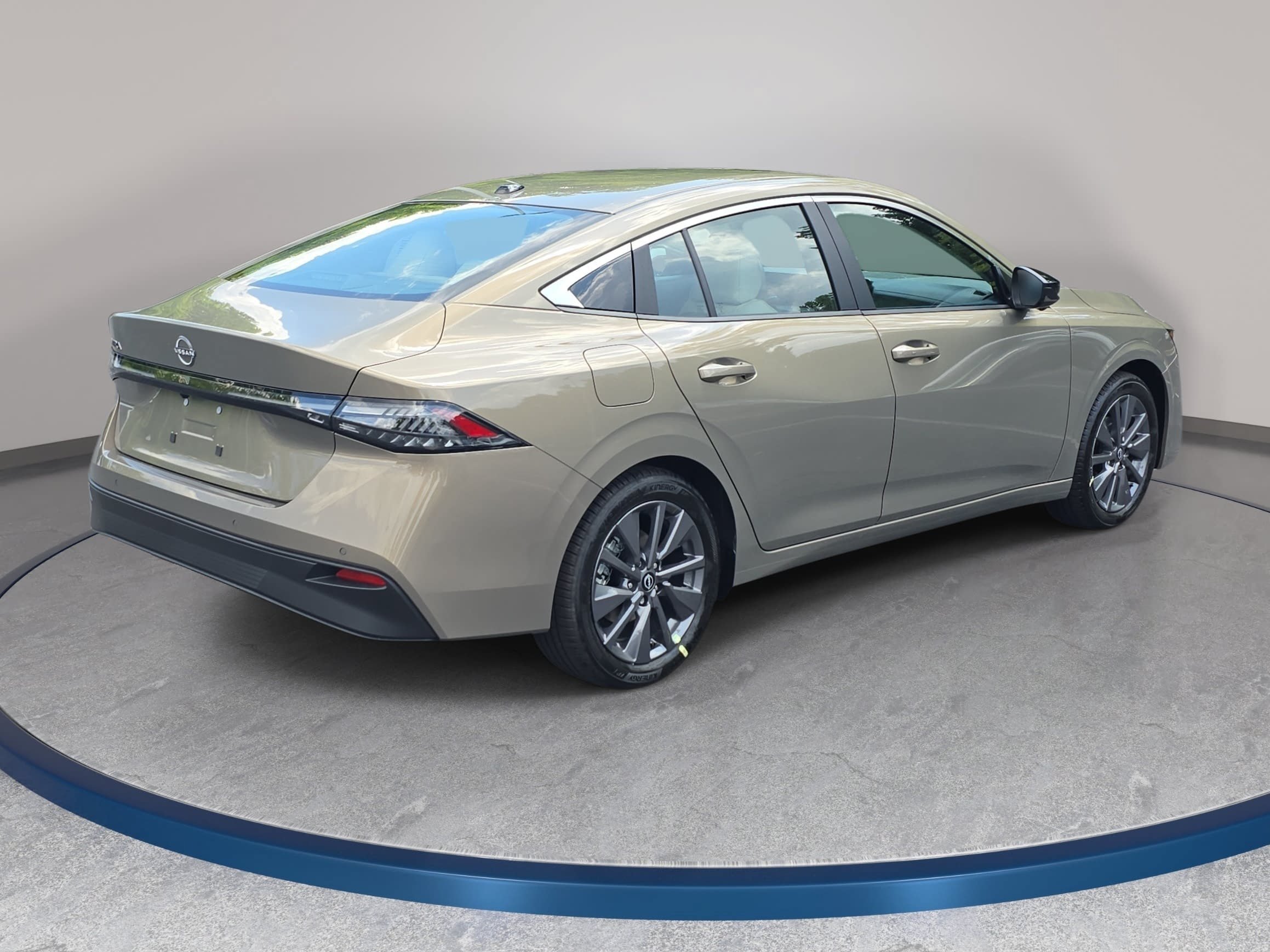New 2027 Nissan Sentra SL w/ Floor Mat Package FWD image 5