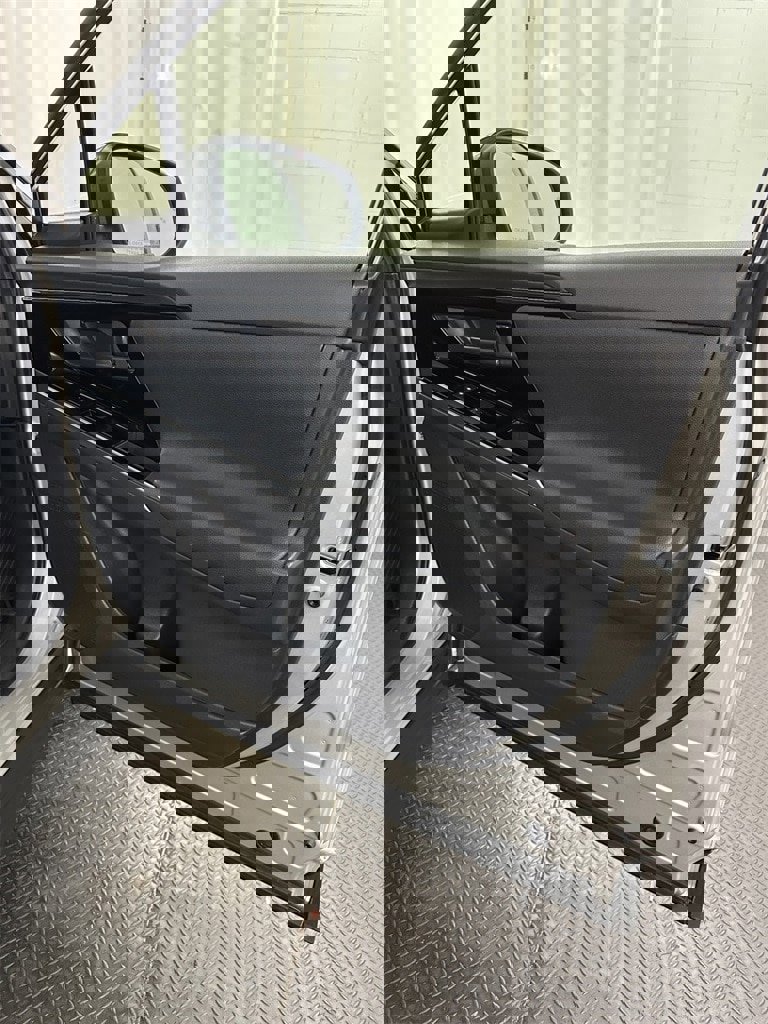 Used 2023 Toyota bZ4X Limited image 36