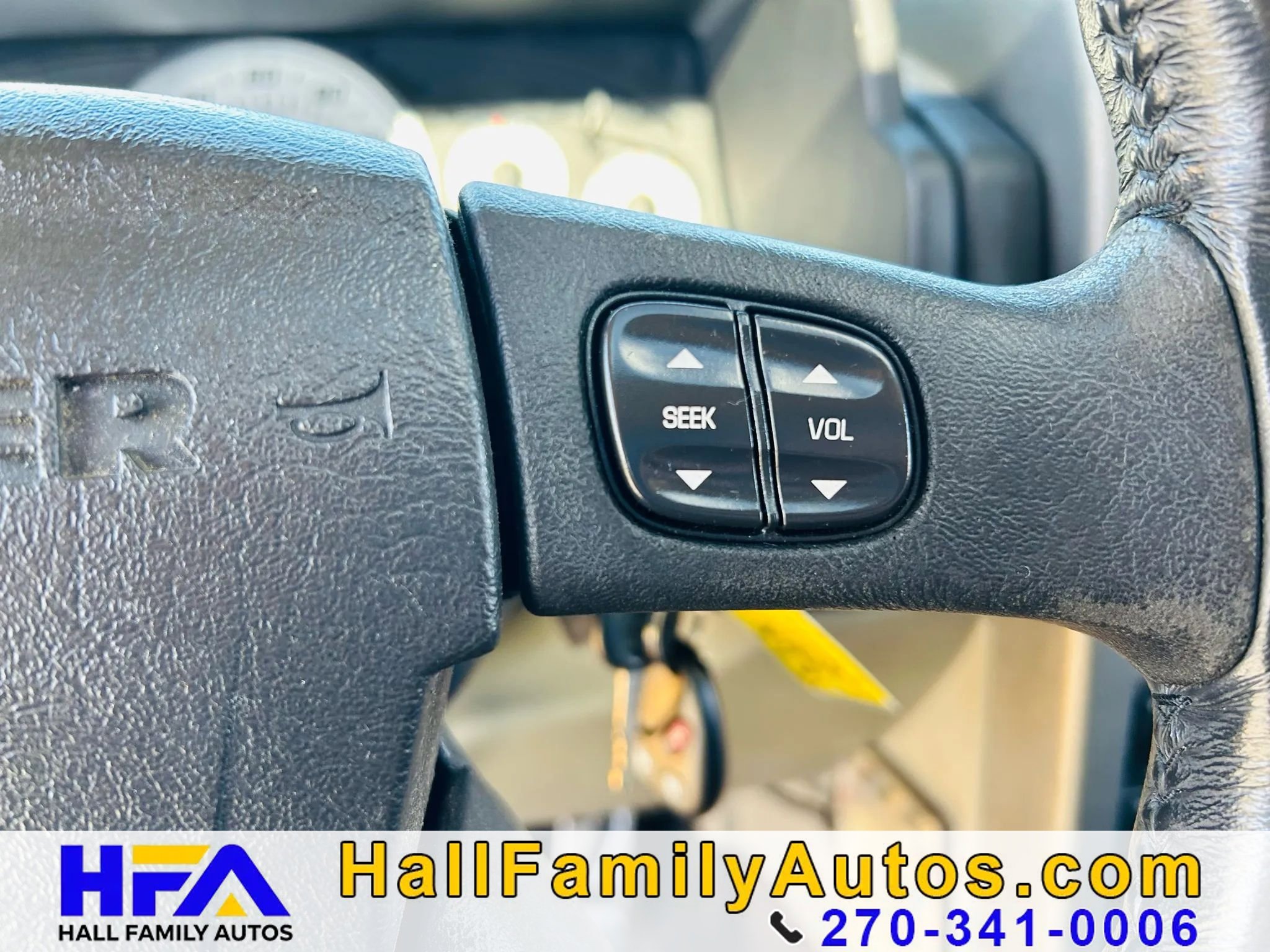 Used 2003 HUMMER H2 w/ Preferred Equipment Group AWD/4WD image 29