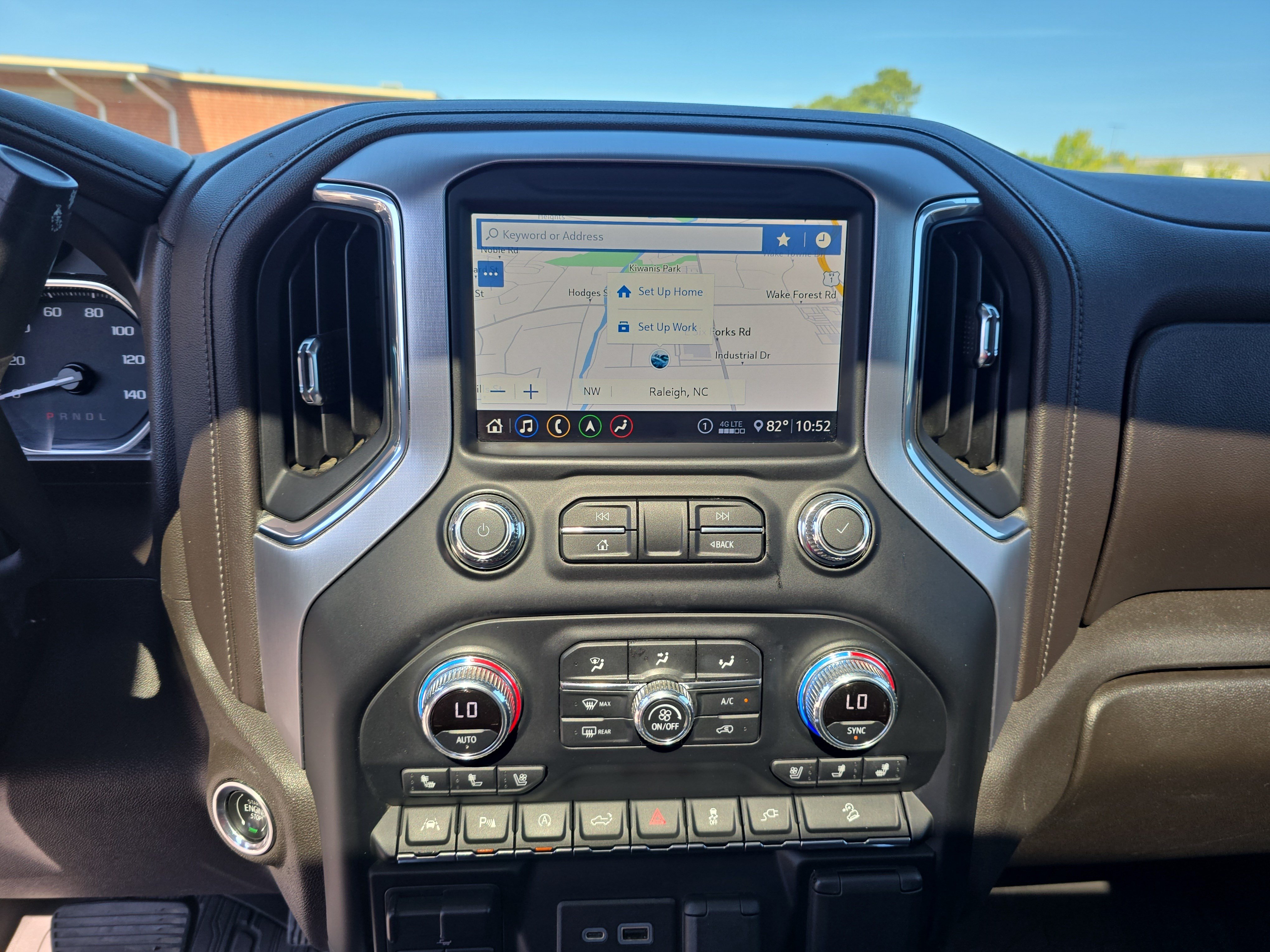 Used 2020 GMC Sierra 1500 SLT w/ SLT Premium Plus Package AWD/4WD image 24