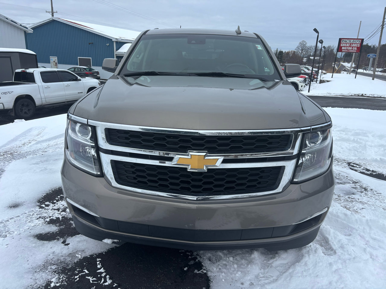 Used 2018 Chevrolet Tahoe LT image 2