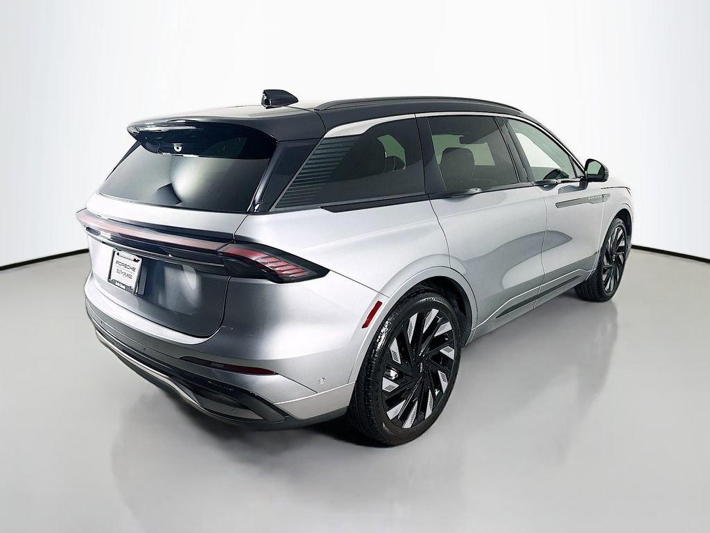 Used 2024 Lincoln Nautilus Black Label w/ Jet Appearance Package (87T) image 9