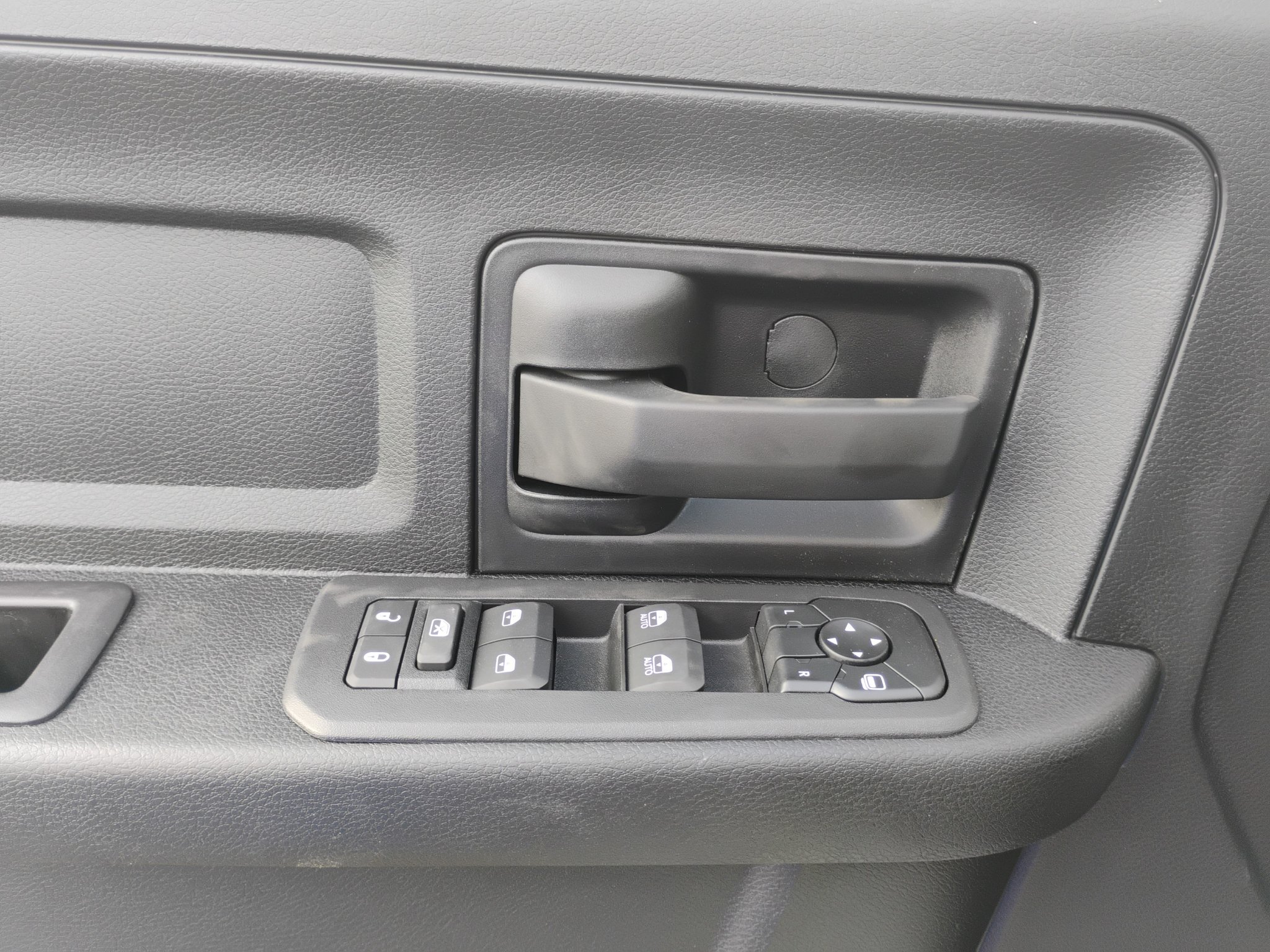 New 2027 RAM 3500 Tradesman AWD/4WD image 21