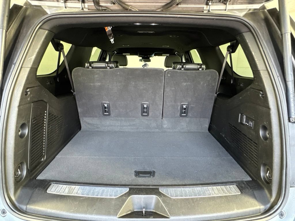 Certified 2025 Chevrolet Suburban Premier AWD/4WD image 34