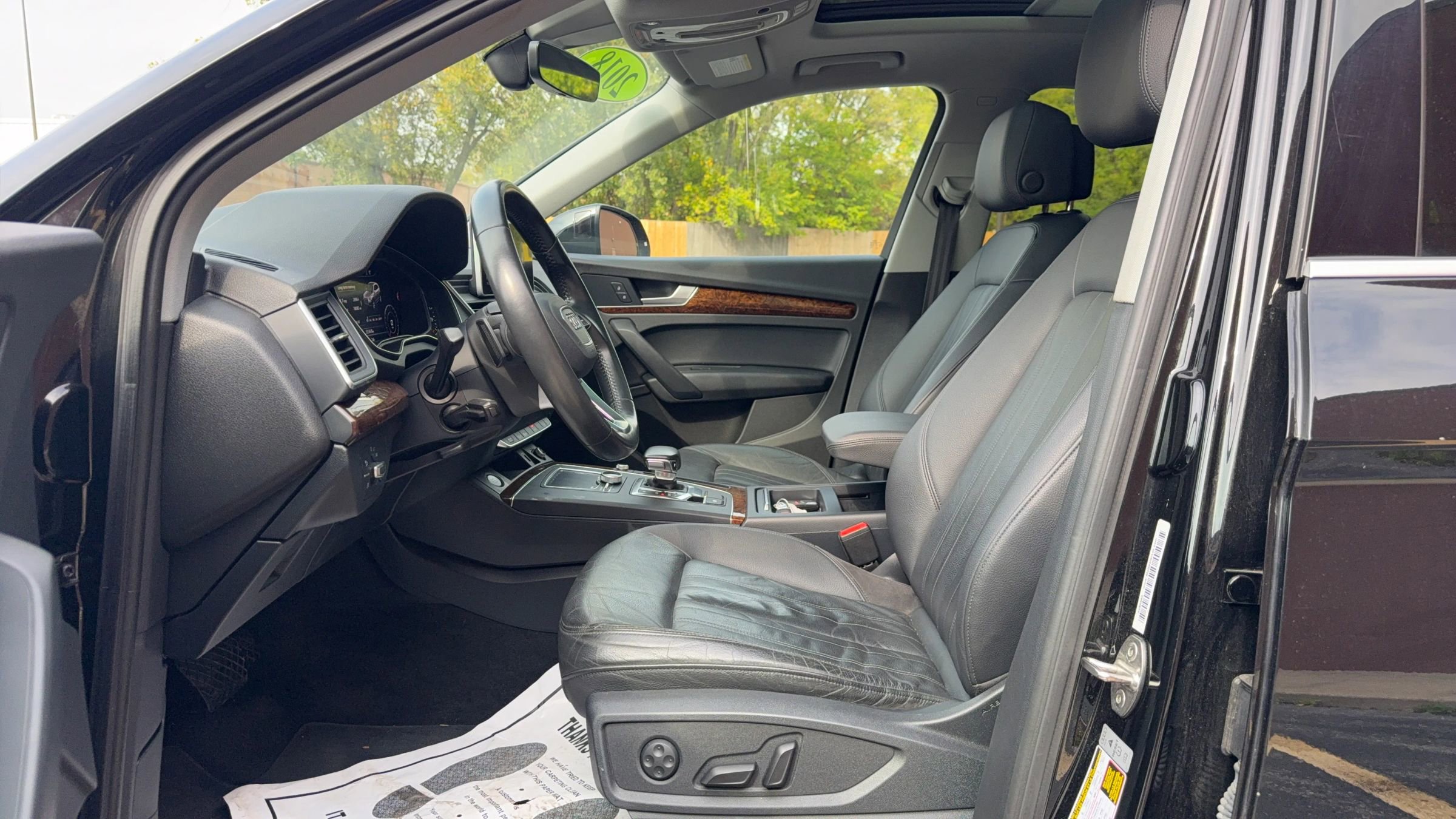 Used 2018 Audi Q5 2.0T Premium Plus w/ Premium Plus Package image 12