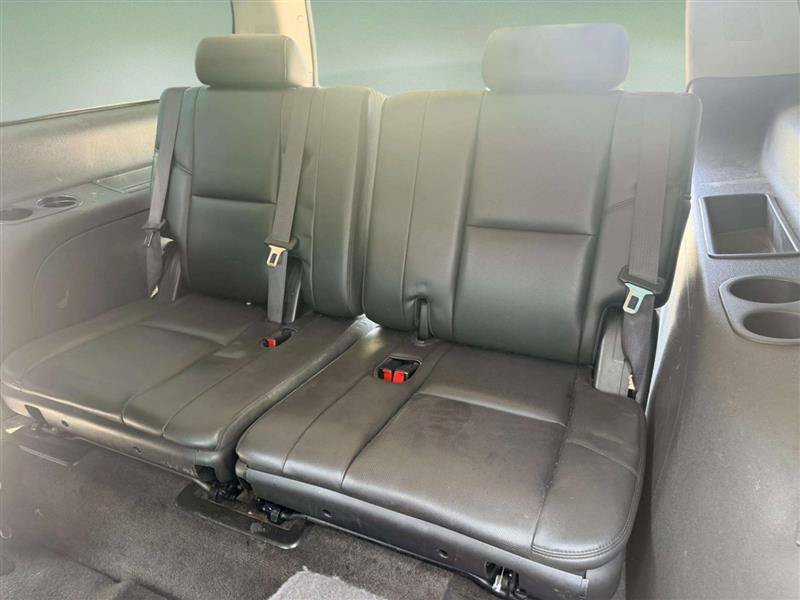 Used 2014 GMC Yukon XL Denali AWD/4WD image 30
