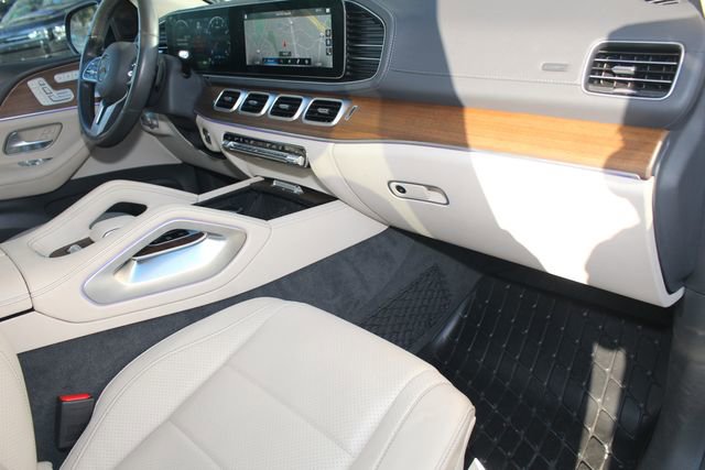 Used 2020 Mercedes-Benz GLS 450 4MATIC image 27