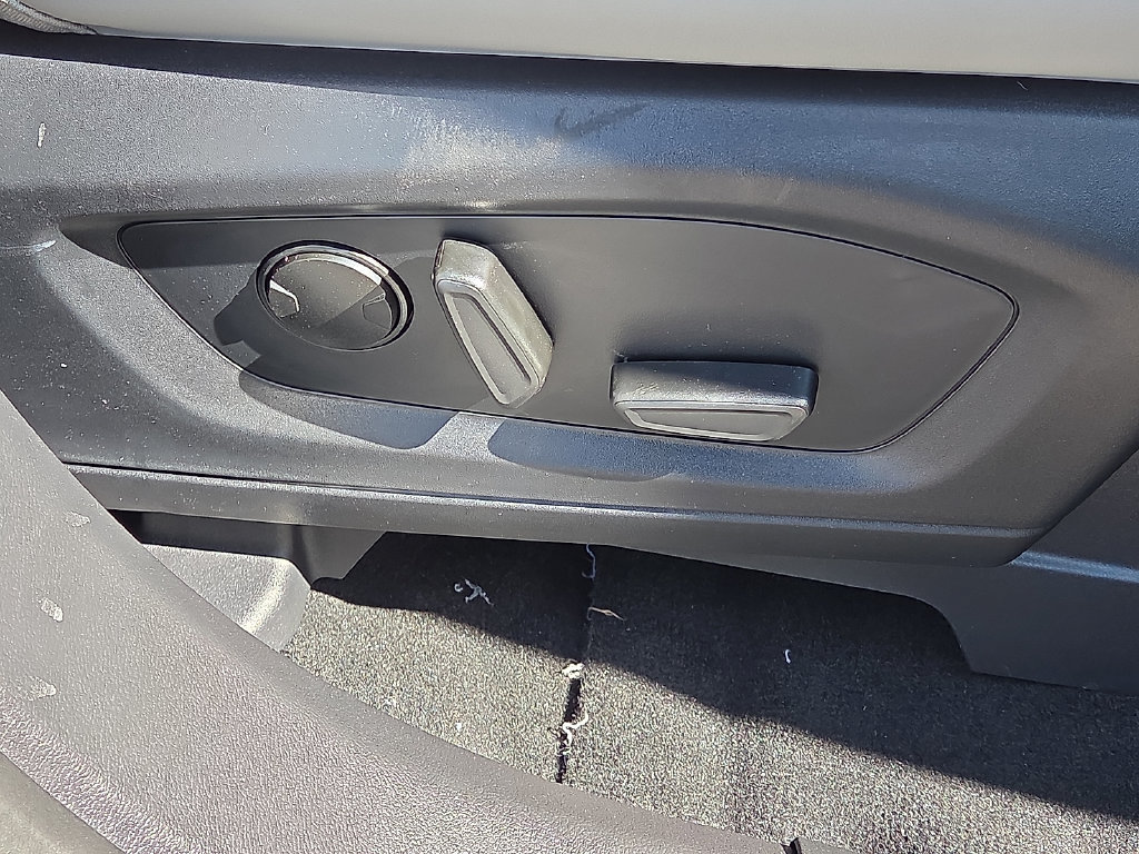 New 2027 Ford Explorer Active w/ Active Comfort Package RWD image 14