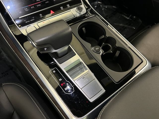 Used 2019 Audi Q8 Prestige AWD/4WD image 26