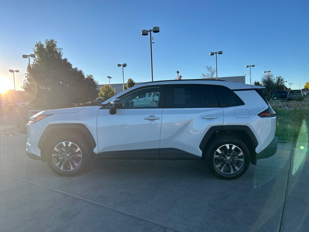Used 2026 Toyota RAV4 SE w/ Convenience Package AWD/4WD image 4