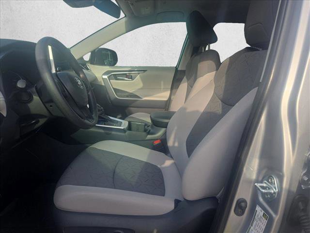 Used 2025 Toyota RAV4 XLE FWD image 14