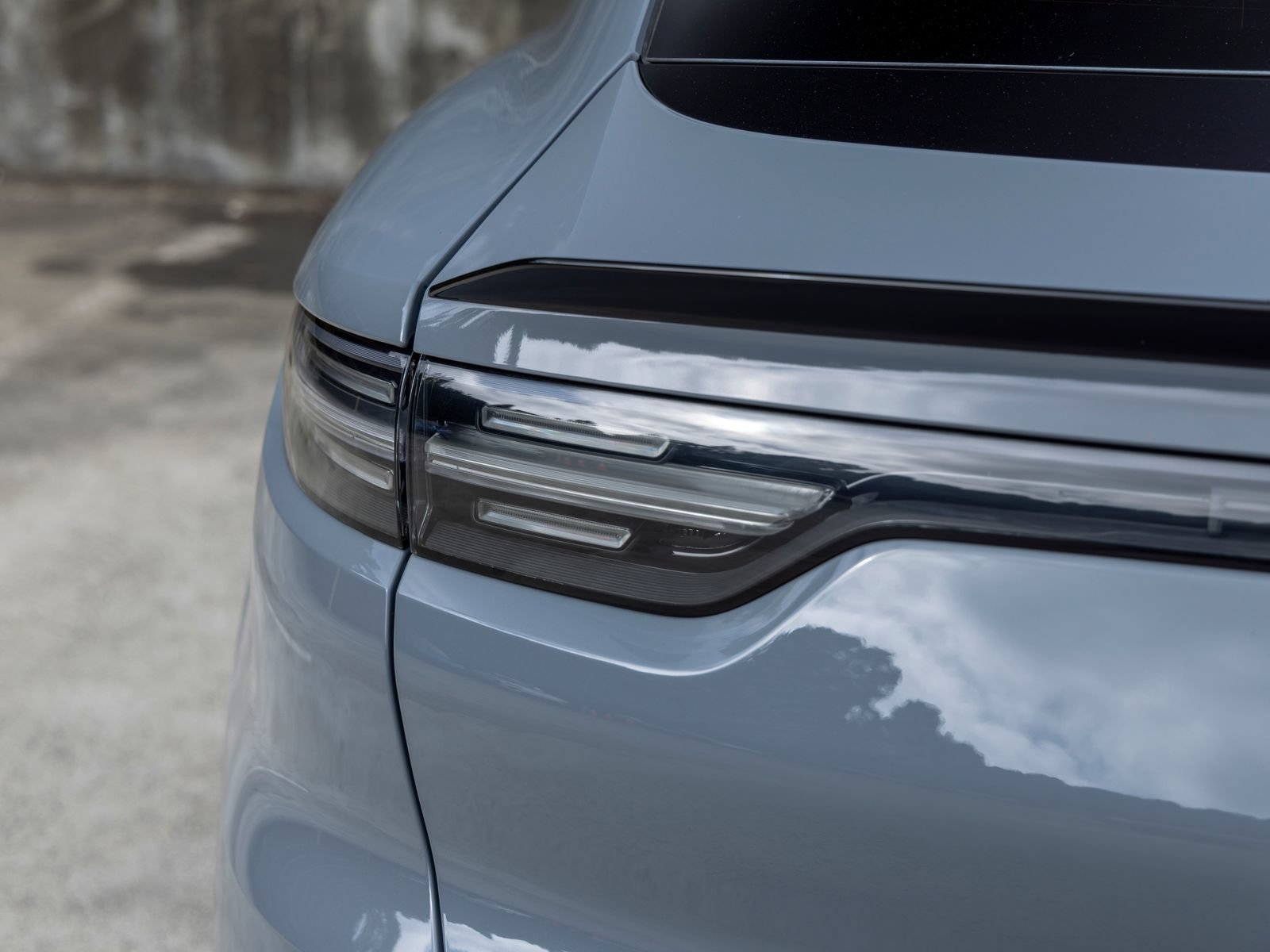 Certified 2023 Porsche Cayenne Turbo GT AWD/4WD image 18