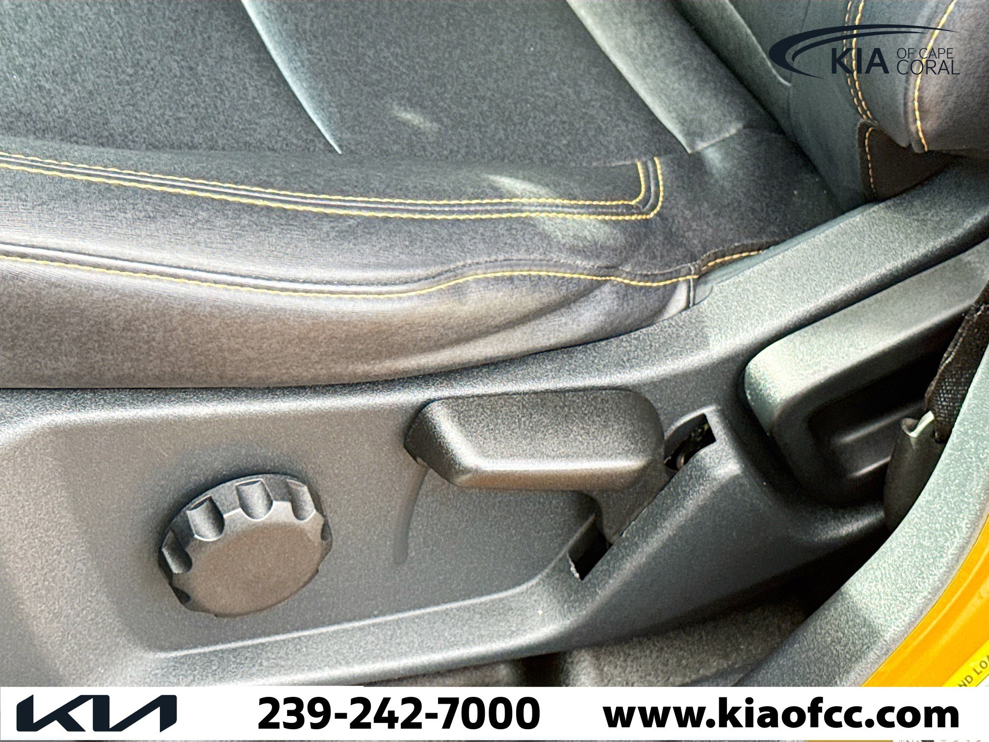 Used 2022 Ford Bronco Badlands image 23