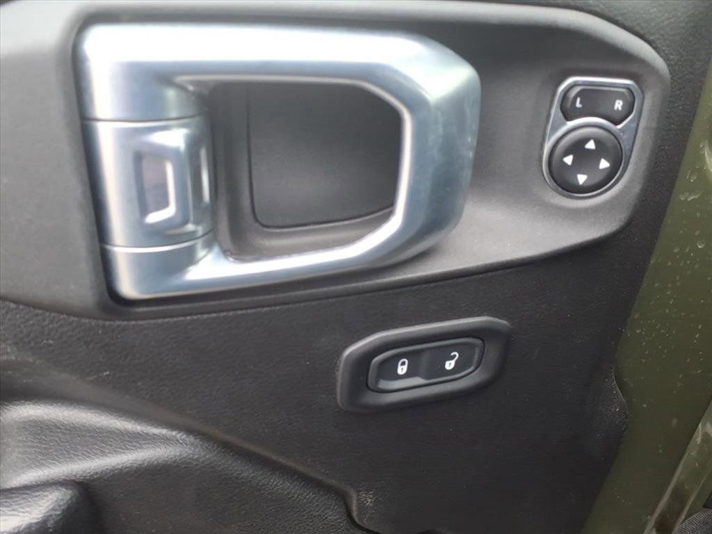 Used 2021 Jeep Wrangler Unlimited Sport image 24