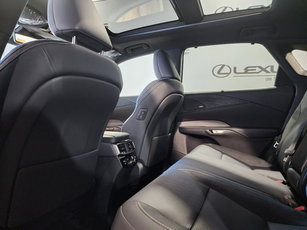 New 2025 Lexus RX 450h AWD w/ Luxury Package image 26