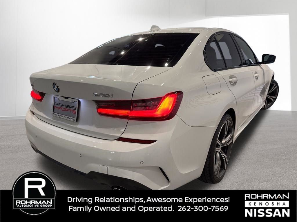Used 2021 BMW 330i xDrive Sedan w/ M Sport Package AWD/4WD image 3