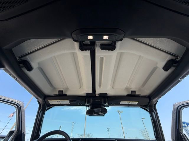 Used 2024 Jeep Gladiator Mojave w/ Convenience Group AWD/4WD image 34