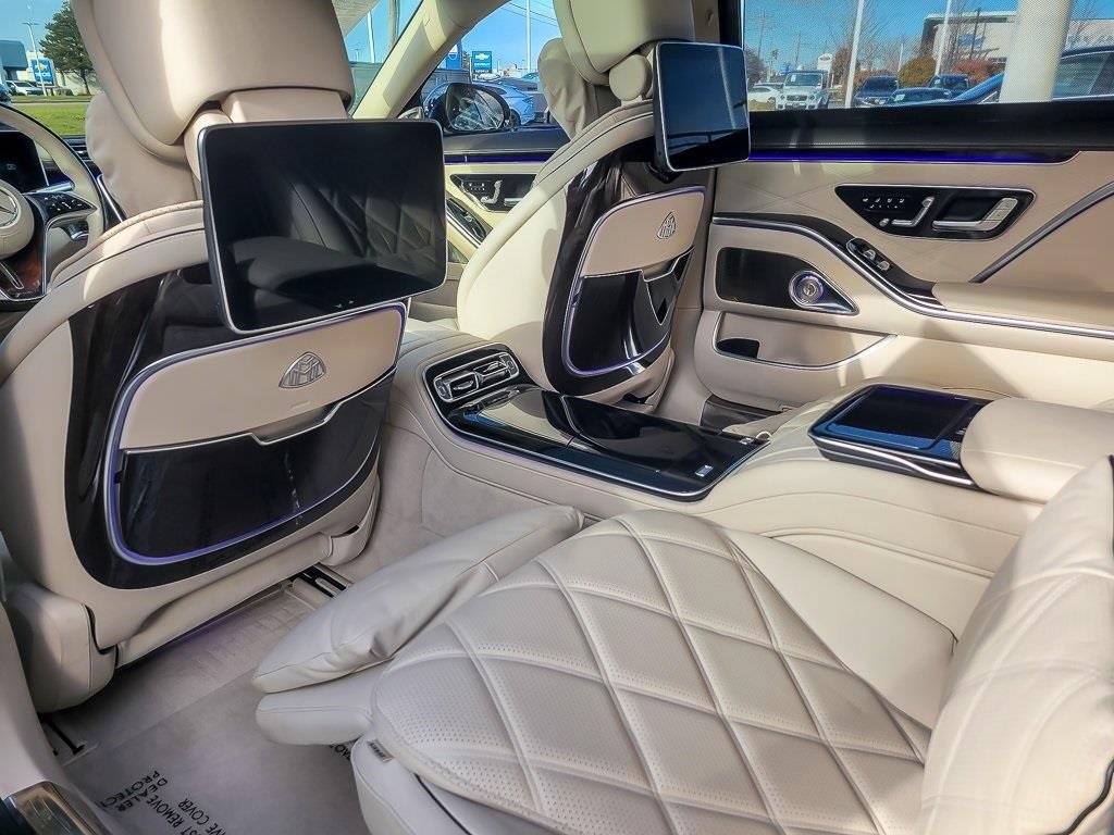 Used 2023 Mercedes-Benz Maybach S 680 4MATIC image 12