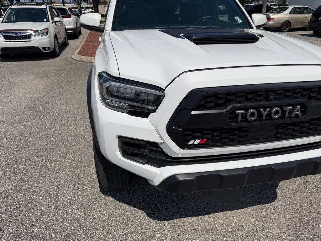 Used 2022 Toyota Tacoma TRD Pro AWD/4WD image 13
