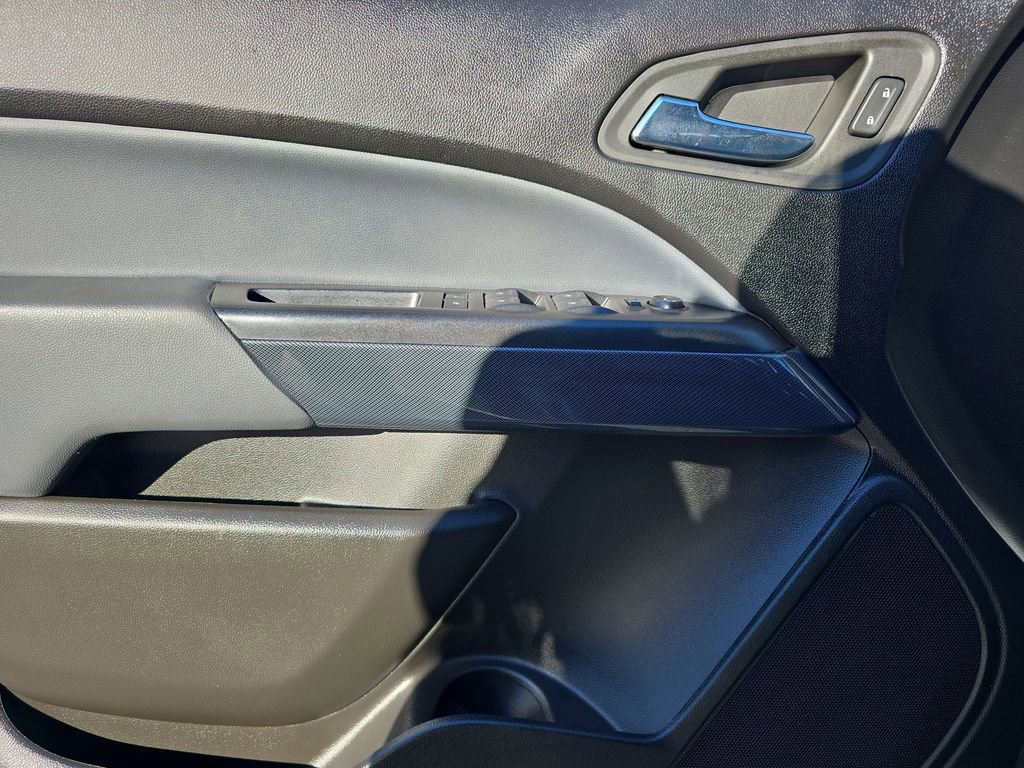 Used 2022 Chevrolet Colorado Z71 w/ Safety Package image 28