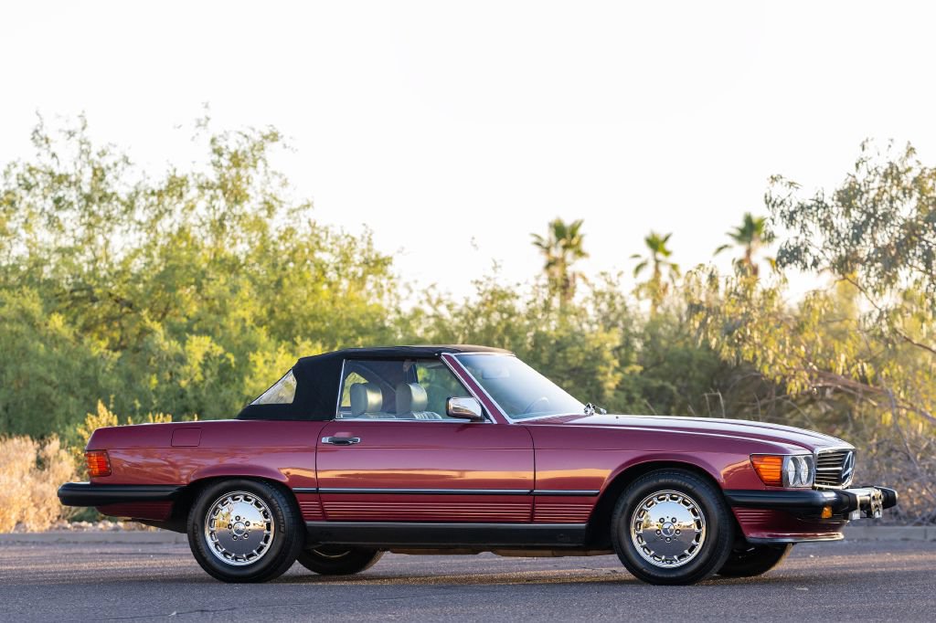 Used 1989 Mercedes-Benz 560 SL image 16