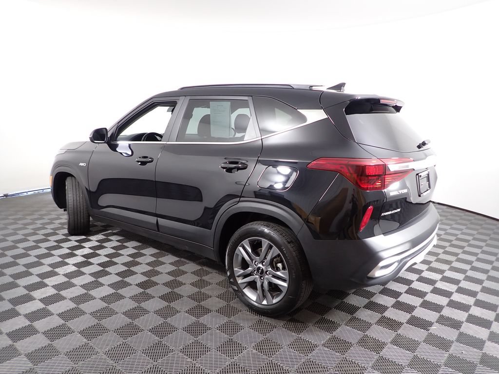 Used 2023 Kia Seltos S AWD/4WD image 11