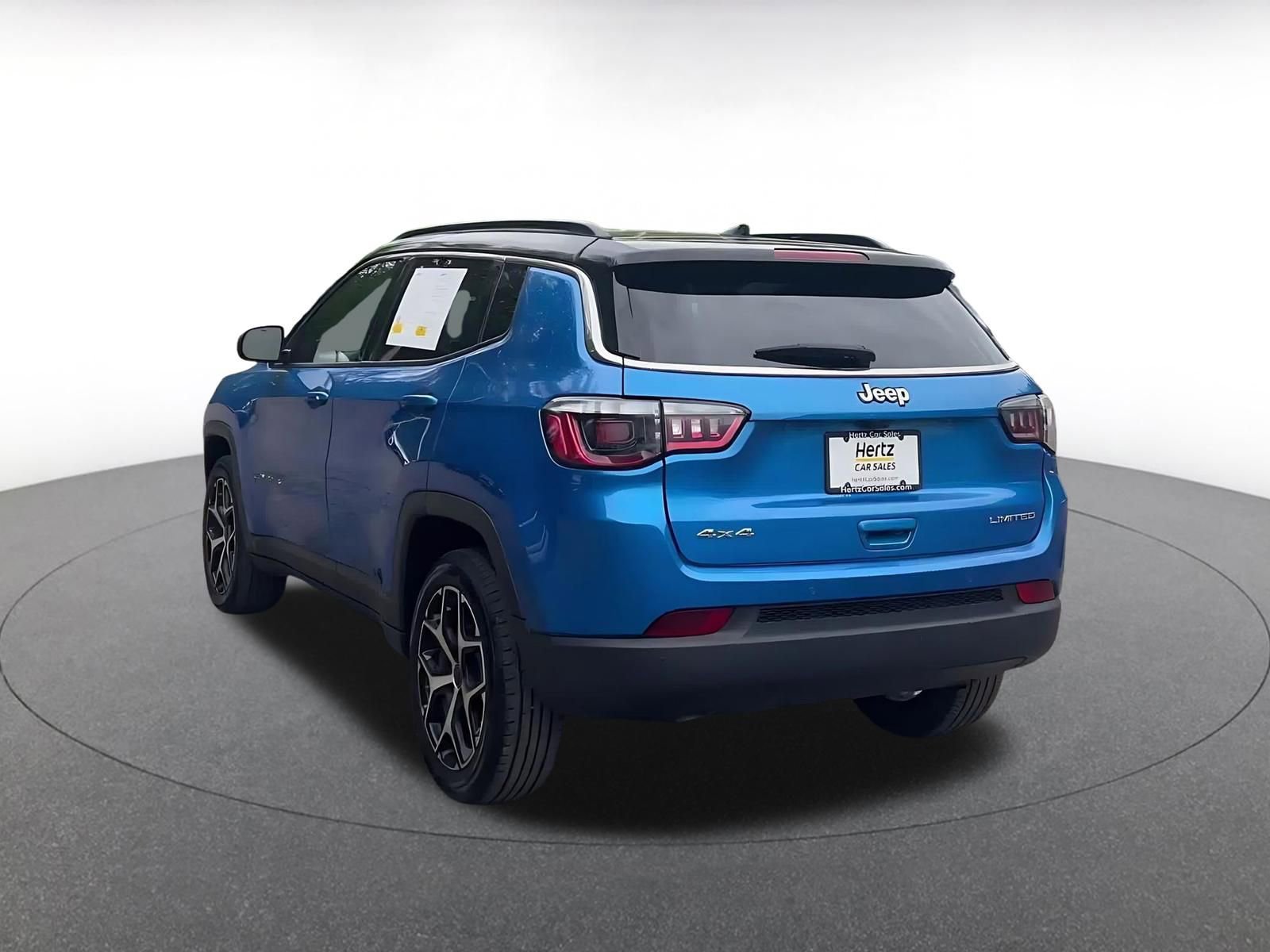 Used 2025 Jeep Compass Limited AWD/4WD image 11