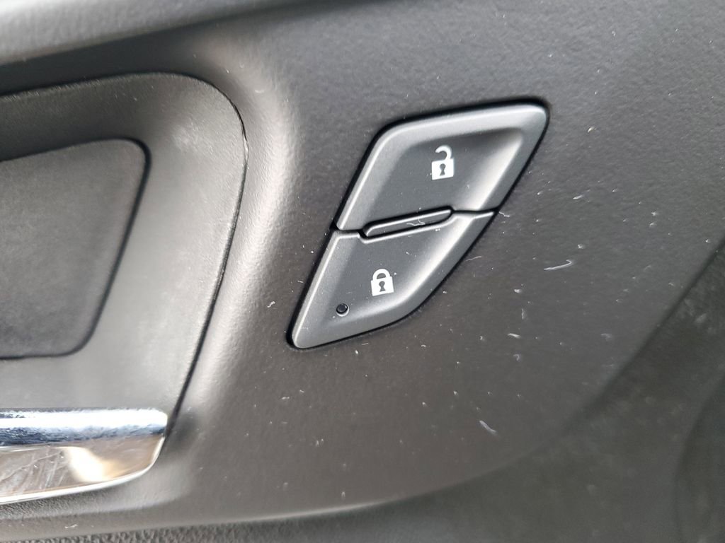 Used 2024 Chevrolet Malibu LT w/ Sport Edition image 25