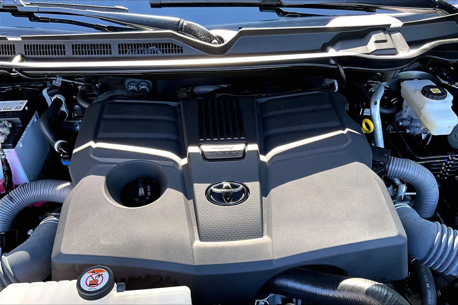 Used 2023 Toyota Tundra SR5 w/ SR5 Premium Package AWD/4WD image 32