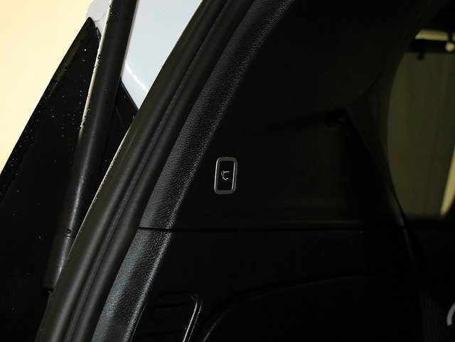 Used 2025 Chrysler Pacifica Limited image 29