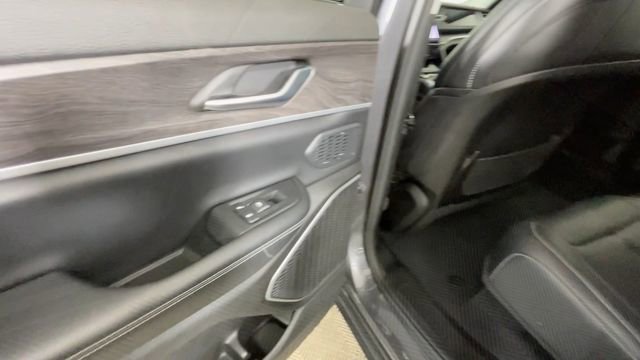 Used 2023 Jeep Grand Cherokee 30th Anniversary AWD/4WD image 16