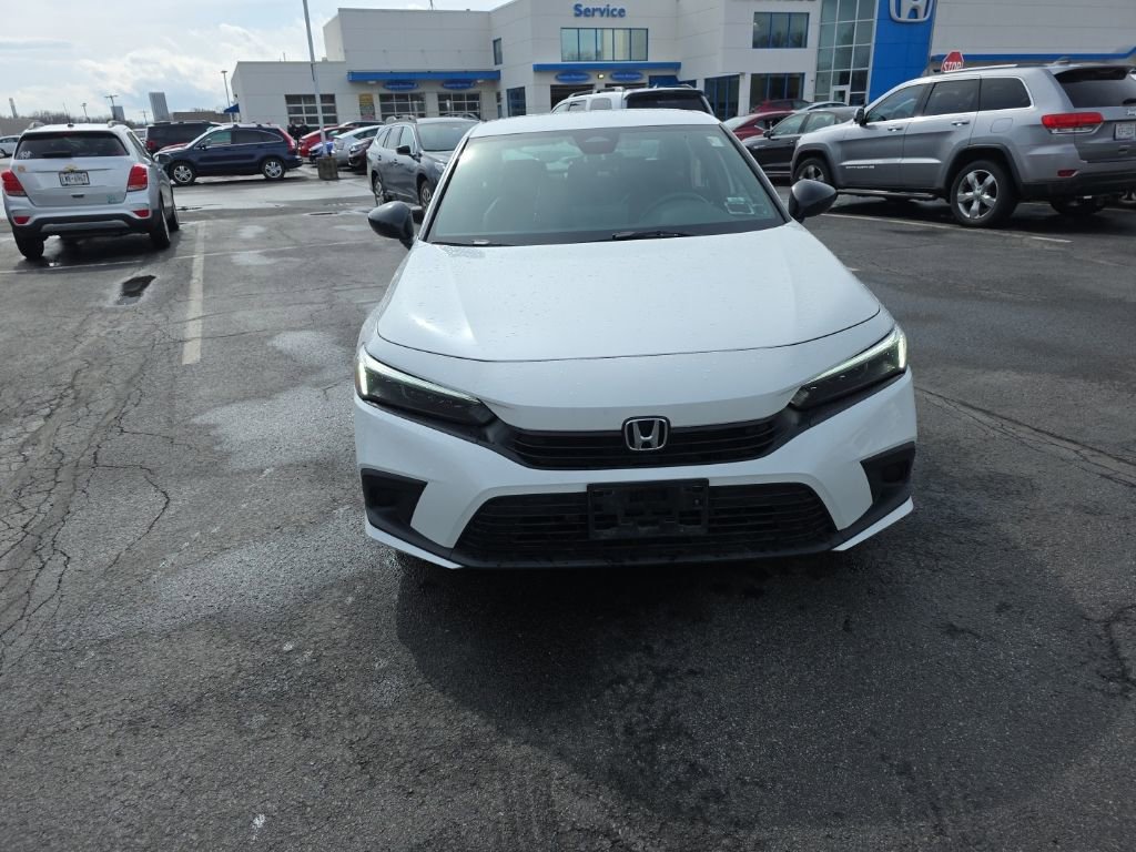 Used 2023 Honda Civic Sport image 2