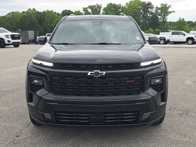 Used 2025 Chevrolet Traverse RS w/ LPO, Floor Liner Package FWD image 8