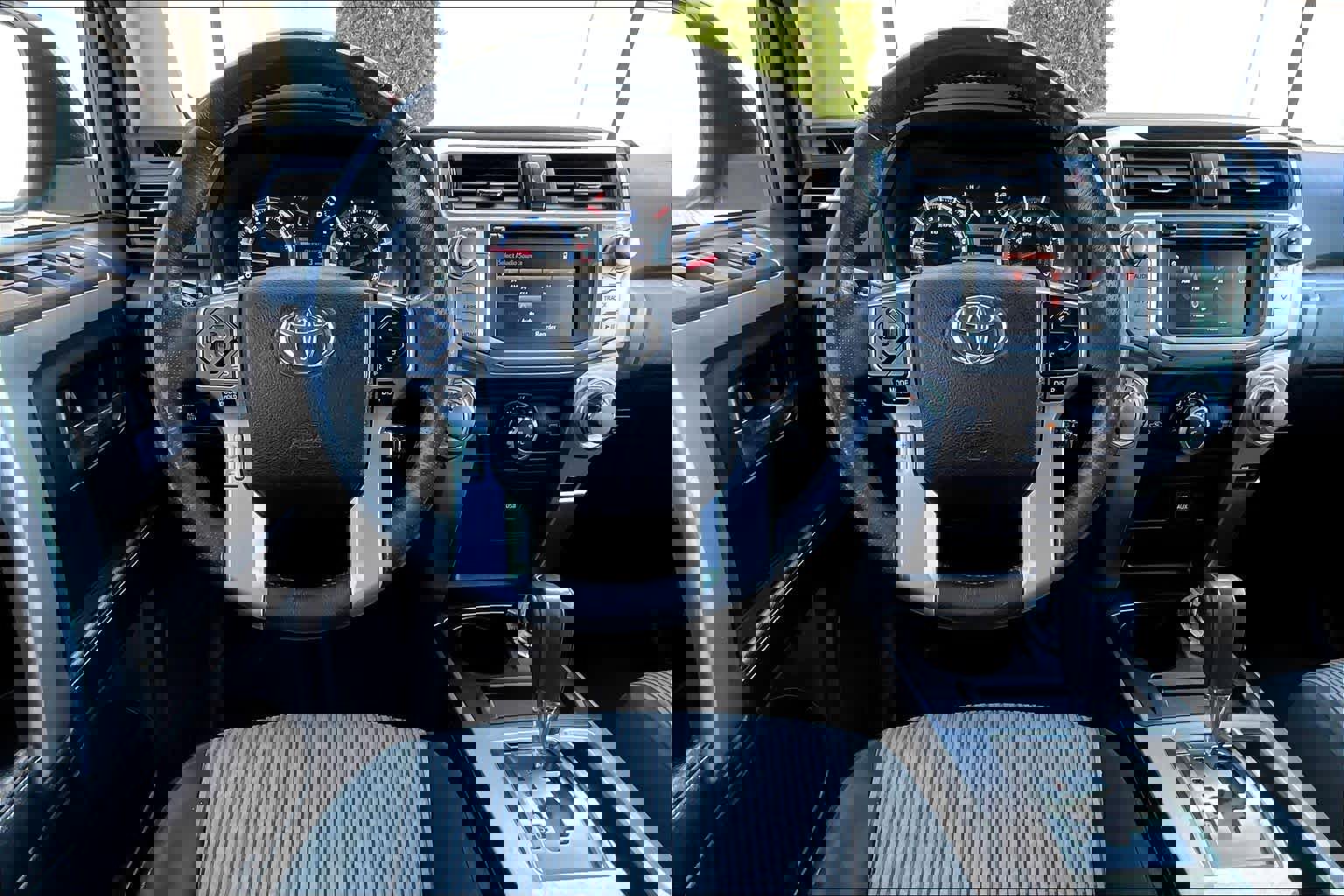 Used 2016 Toyota 4Runner SR5 image 6