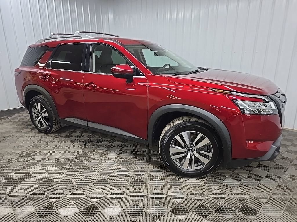 Used 2023 Nissan Pathfinder SL w/ Lighting Package (N92) image 7