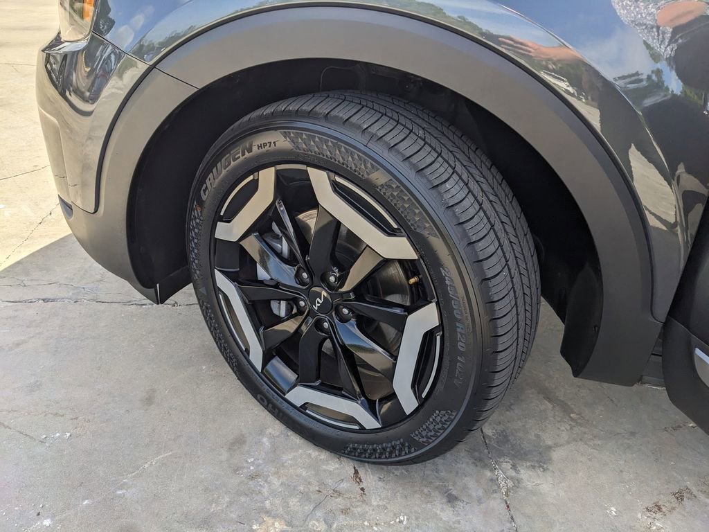 Certified 2024 Kia Telluride S w/ S Sunroof Package image 37